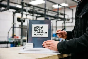 SISTEM BELAJAR MODULAR GUNA PENINGKATAN KEAHLIAN DI PABRIK