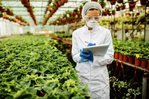 KUALITAS PRODUK TERJAGA DENGAN STANDAR ISO 220002005