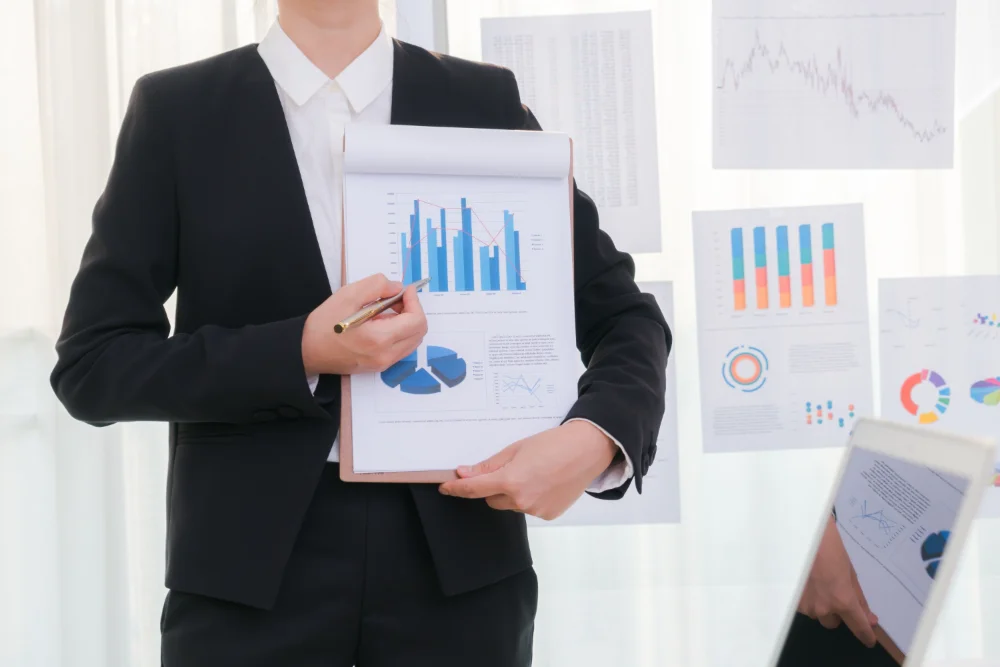 MENILAI HARGA PERUSAHAAN DENGAN ANALISIS BISNIS