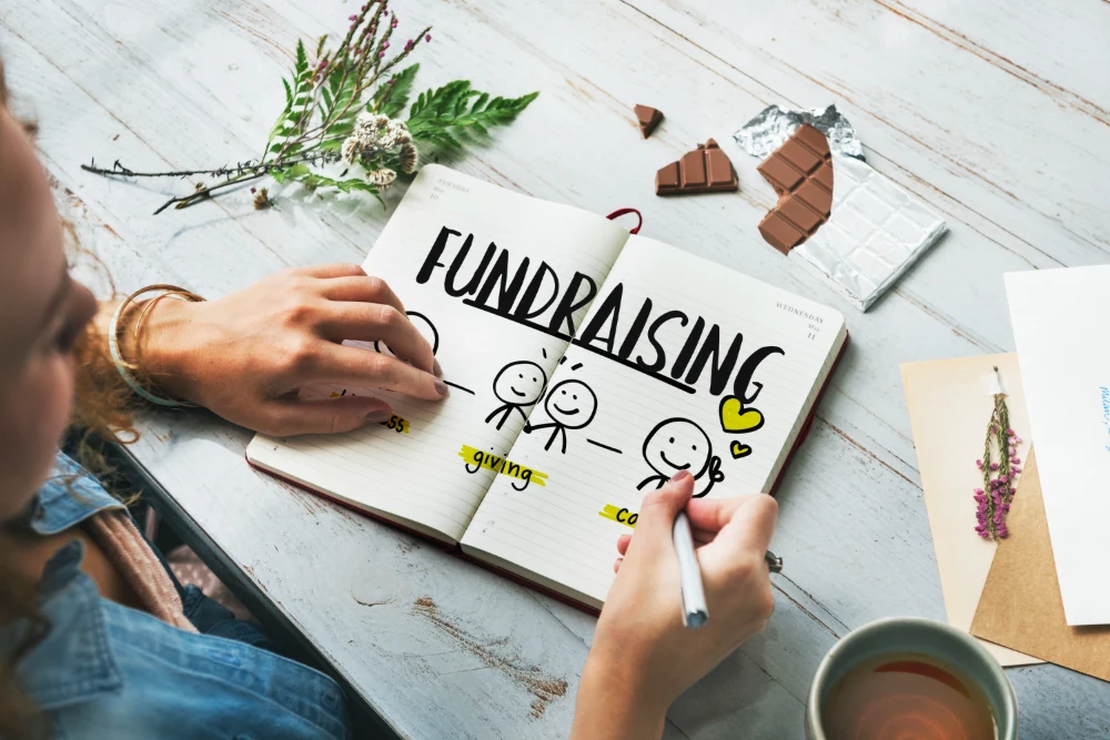 STRATEGI FUNDRAISING GUNA MENDAPATKAN KUCURAN DANA