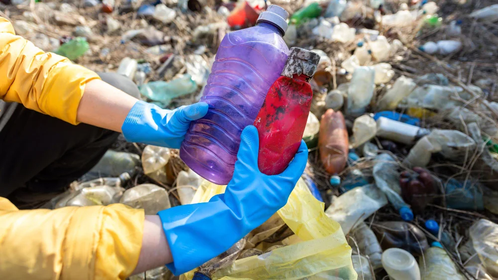 PELUANG DAUR ULANG SAMPAH ANORGANIK DALAM MENDUKUNG EKONOMI SIRKULAR