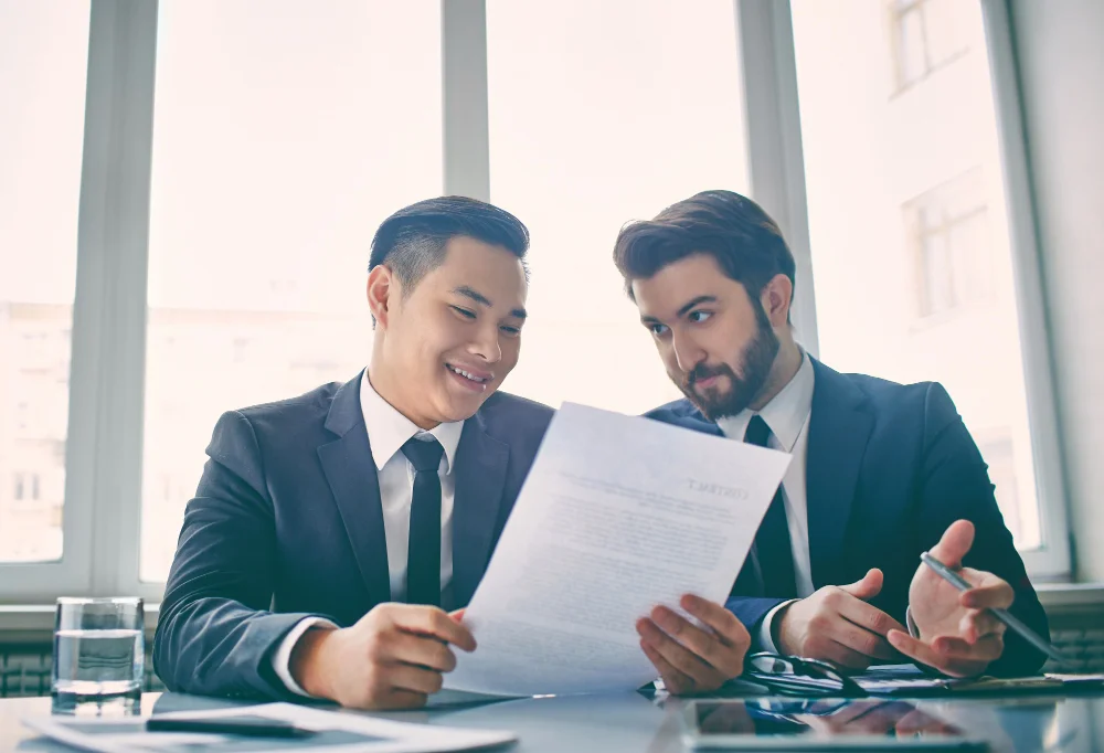 LEGAL OPINION: MENGHUBUNGKAN ANALISIS HUKUM DENGAN KEBUTUHAN BISNIS
