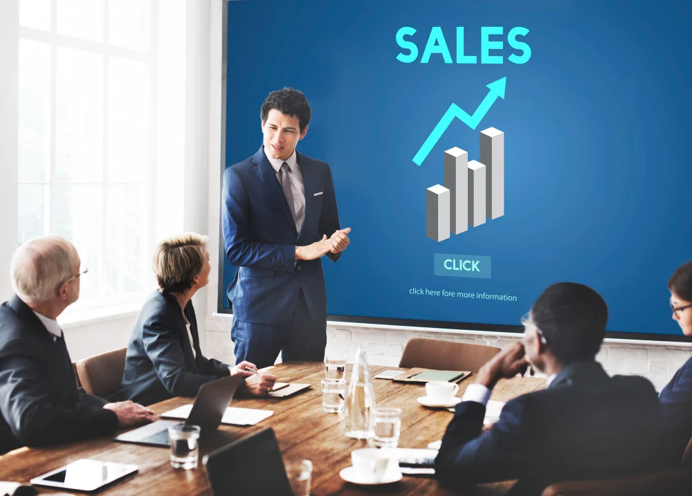 SALES AND MARKETING: STRATEGI MENINGKATKAN PENJUALAN DAN MENJANGKAU PELANGGAN
